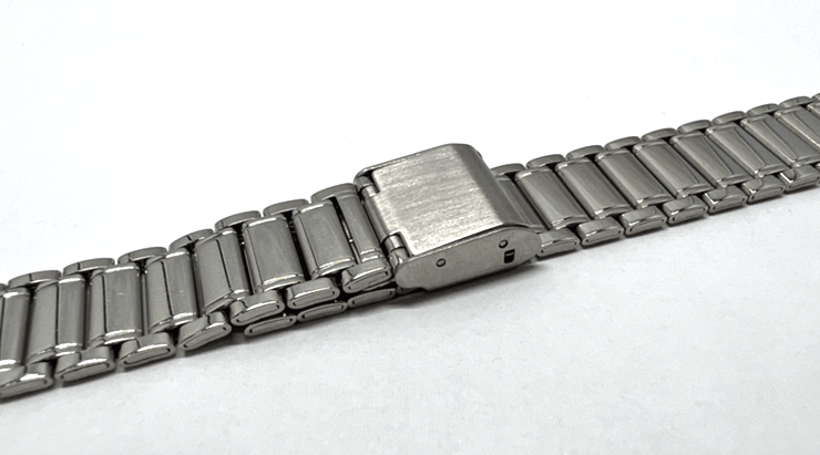 腕時計のベルト バンド 調整はどこでする 自分でサイズ調整する方法も紹介 コラム 五十君商店公式 時計の修理 オーバーホール専門サイト